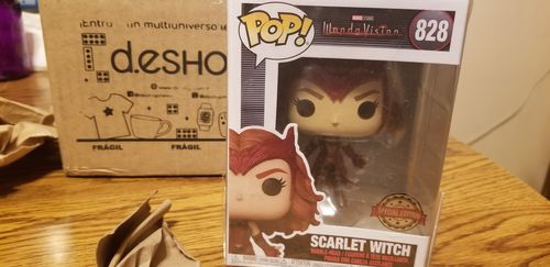 Customer photo review of 828 FUNKO POP Marvel : Scarlet Witch - WandaVision (special edition)