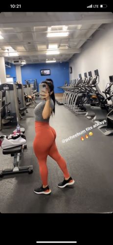 Customer photo review of Grey Seamless Crop Top