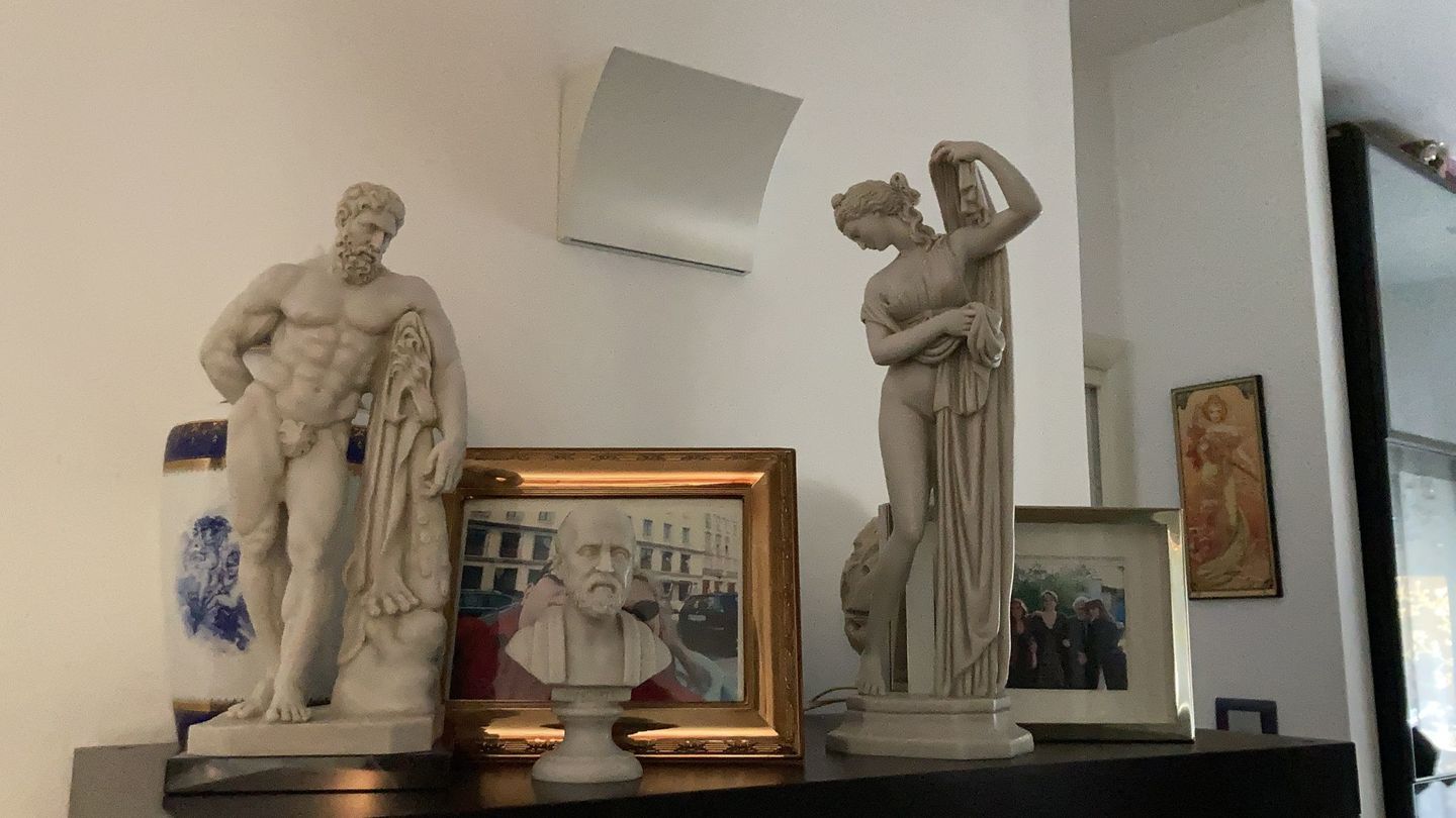 Customer photo review of Venere Callipigia Afrodite in marmo - Statua 38 cm