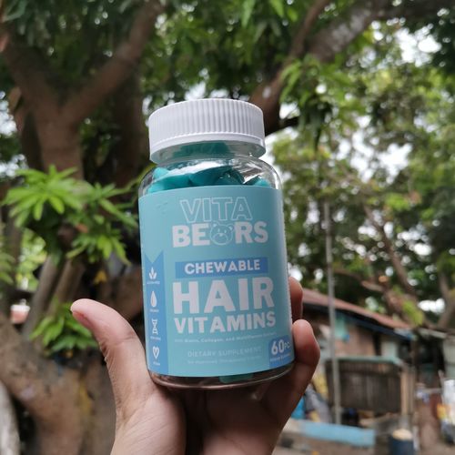 Customer photo review of Hair Vitamin Gummies