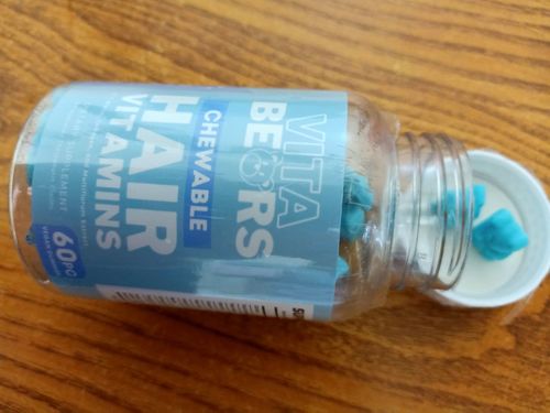 Customer photo review of Hair Vitamin Gummies