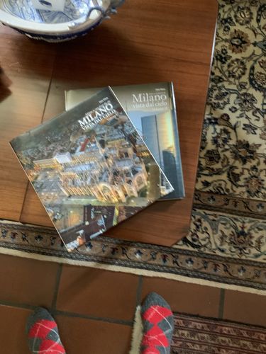 Customer photo review of Milano vista dal cielo: Volume I + Volume II