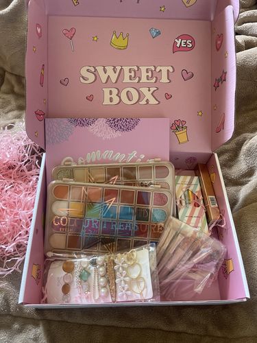 Customer photo review of Sweet Box