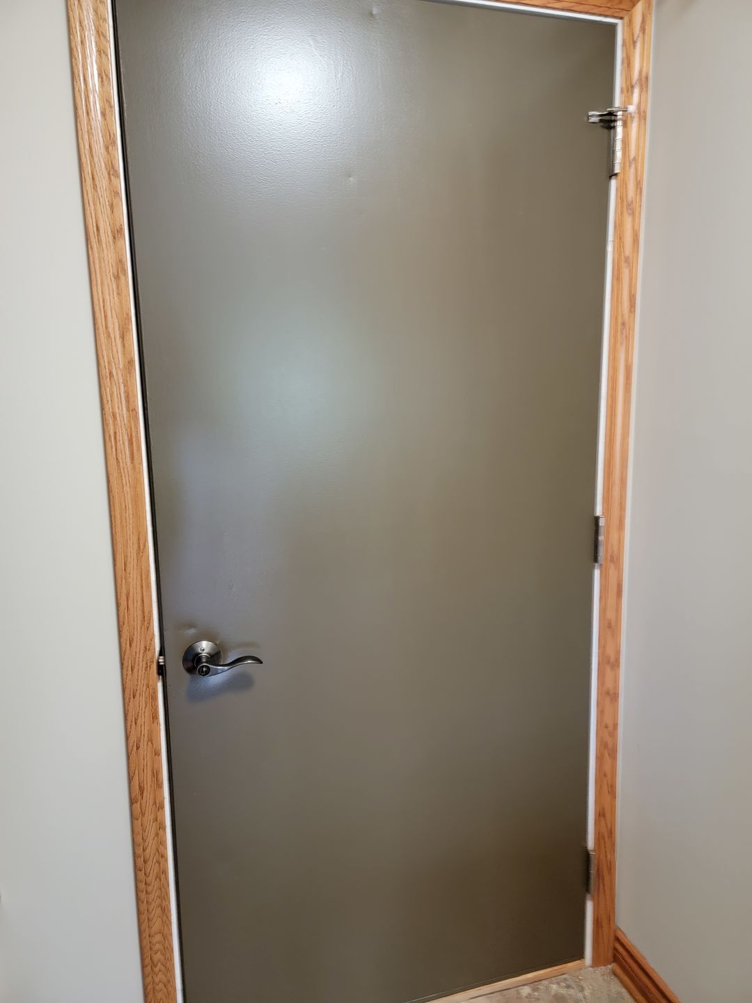 Customer photo review of Satin Nickel Hinge Set (3 hinges in set)