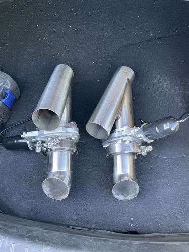 Customer photo review of SPELAB 2.0/2.25/2.5/3  Inch Dual Electric Exhaust Cutout Valve Remote Switch