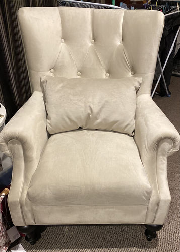 Customer photo review of Willa Armchair