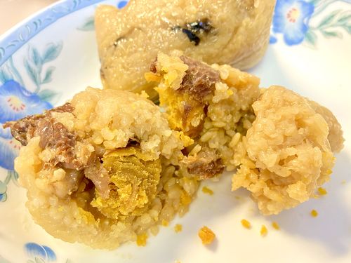 Customer photo review of Rice Dumpling with Braised Pork & Egg Yolk 现做手工匠心粽子盲盒版