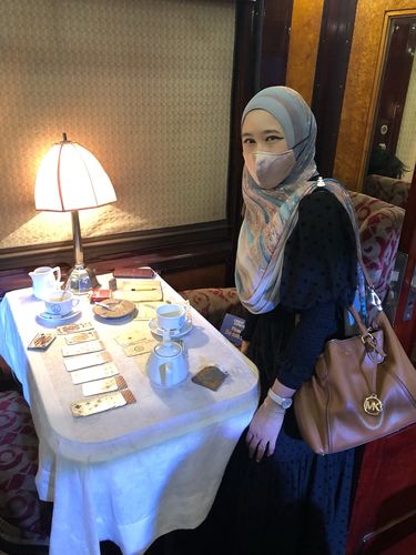 Customer photo review of Dolce Pleats Long Shawl ( Wide ) in Mermaid