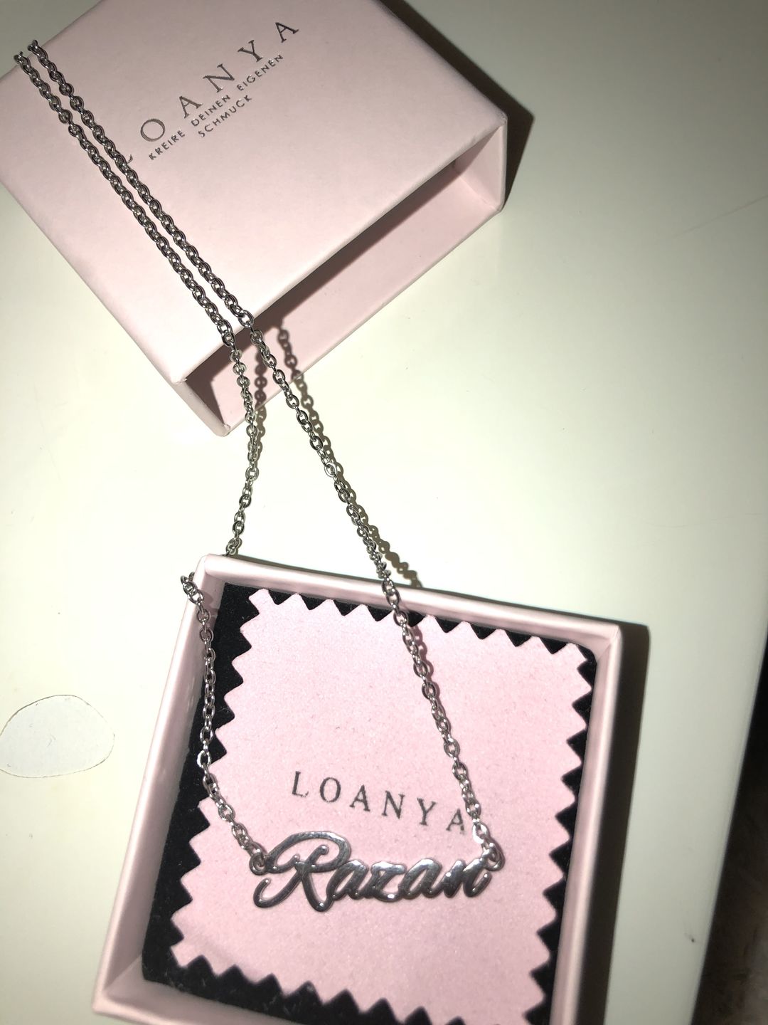 Customer photo review of LOANYA personalisierbare Namenskette