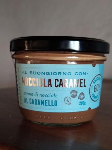 Customer photo review of Torta di Nocciole Tastëlanghe + Crema di Nocciole + Confezione Nocciola "Tostata"