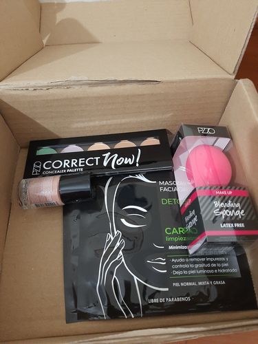 Customer photo review of Petrizzio Blending Sponge
