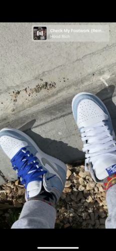 Customer photo review of Air Jordan 1 Retro High OG 'Hyper Royal  (GS)