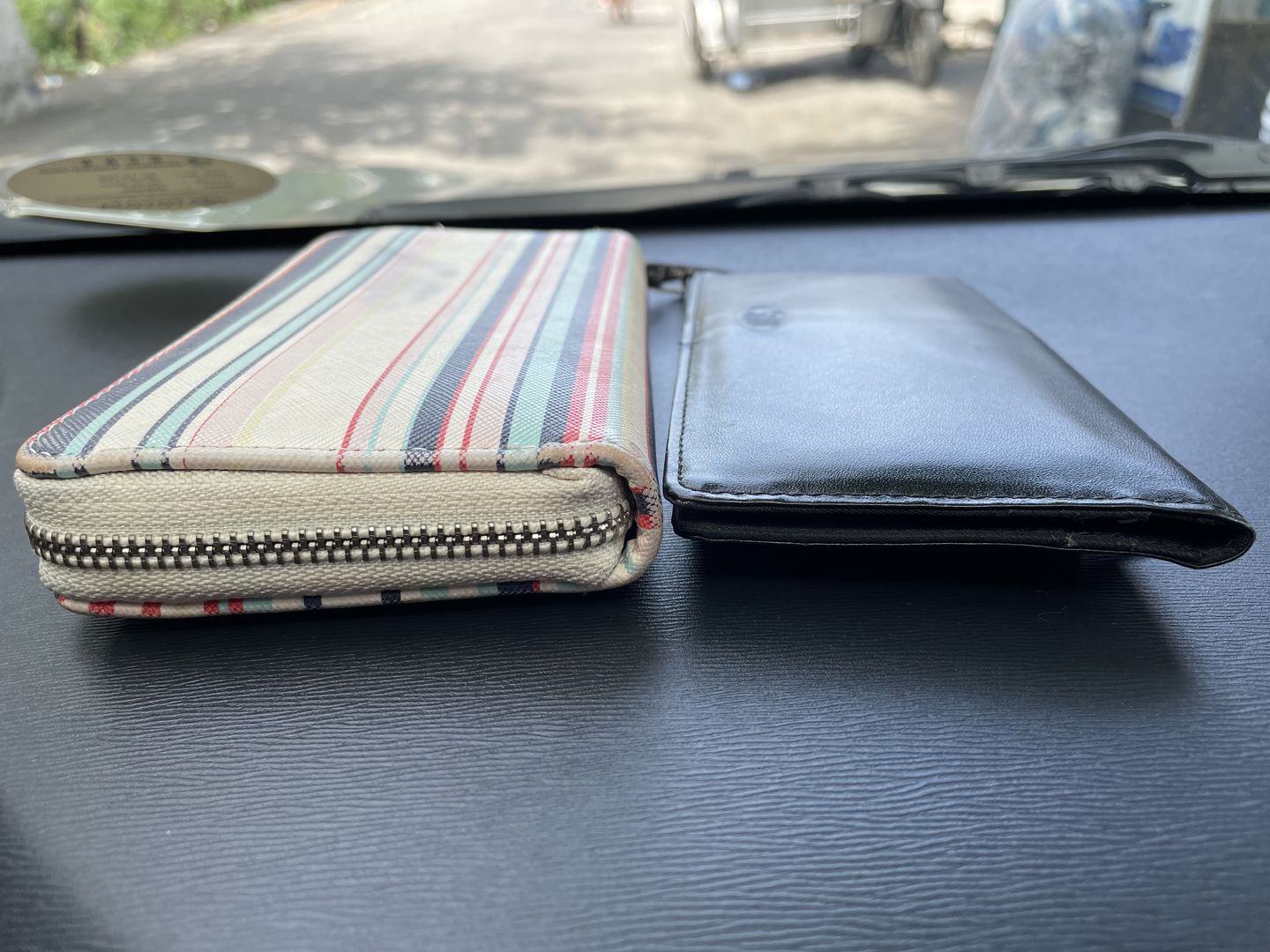 Customer photo review of Leather Executive Black