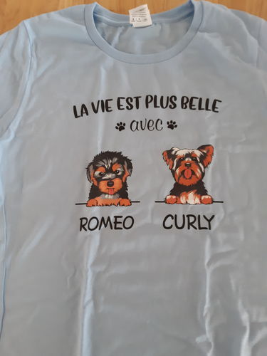 Customer photo review of T-shirt Femme Personnalisé - La Vie Est Plus Belle