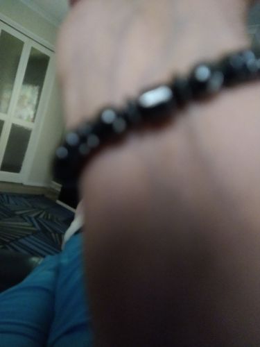 Customer photo review of Weight Loss Black Stone Magnetic Therapy Bracelet