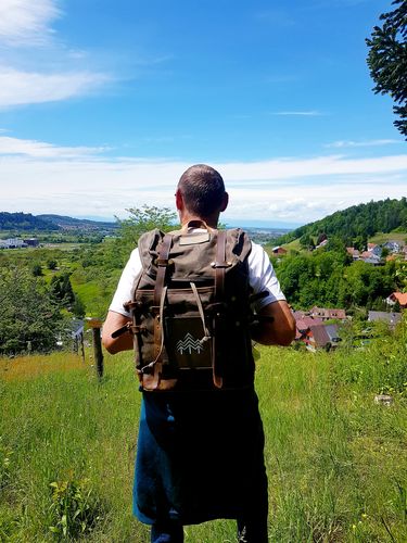 Customer photo review of Rucksack Mit Patch / Olivgrau (🌲)