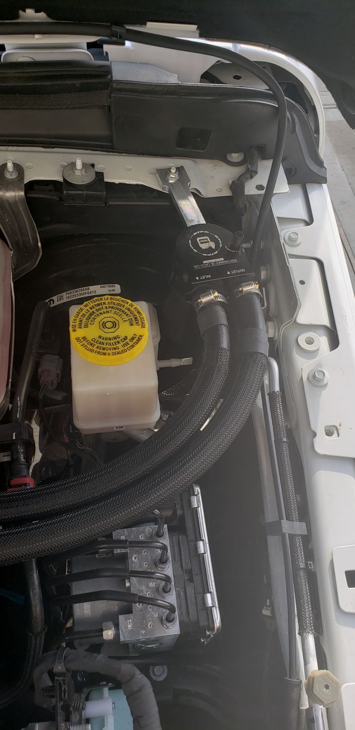 Customer photo review of Jeep Wrangler JL and Gladiator JT Catch Can - Air/Oil Separator