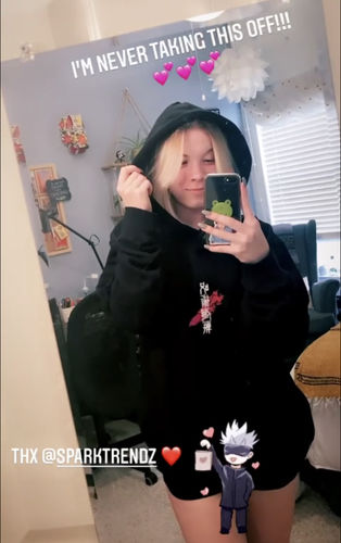 Customer photo review of JJK Black Hoodie