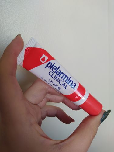 Customer photo review of Pielarmina Clinical Lip Balm  10 Ml