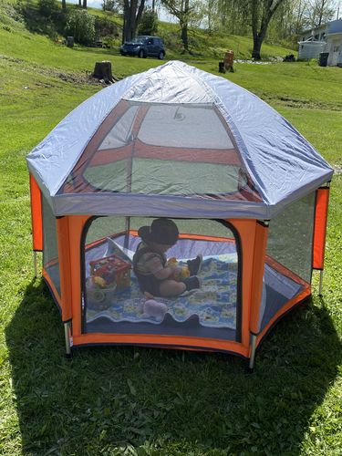 Customer photo review of Pop N' Go® Playpen