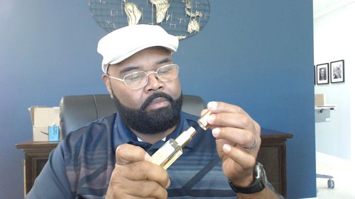 Customer photo review of Men's Body Oil Cologne Mist