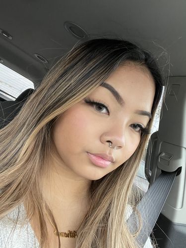 Customer photo review of Shocked Kristin - green