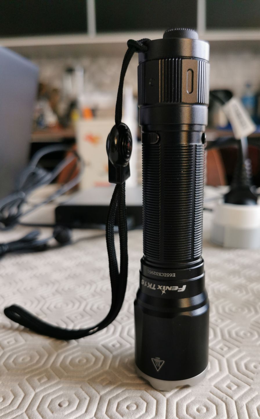 Customer photo review of Fenix TK16 V2.0 - 3100 Lumens - double commutateur arrière - pack complet