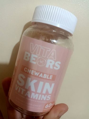 Customer photo review of Skin Vitamin Gummies