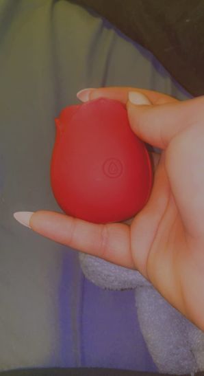Customer photo review of Rose Suctional Vibrator