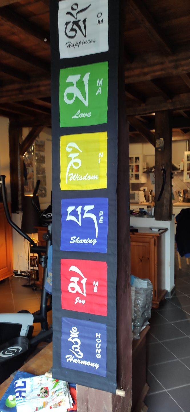 Customer photo review of Tibetan Banner | Compassion Mantra | OM MANI (Wooden Sticks) | INDIA