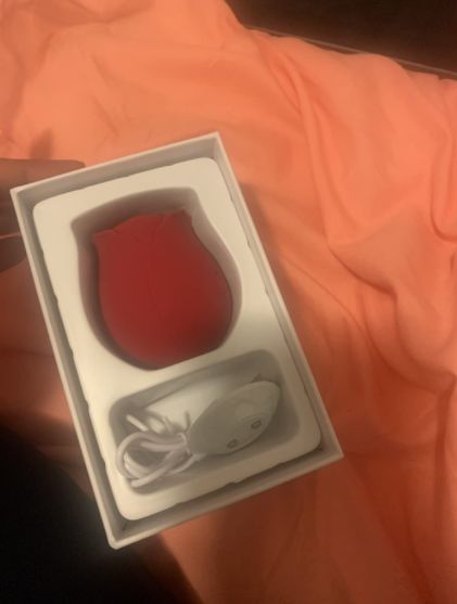 Customer photo review of Rose Suctional Vibrator