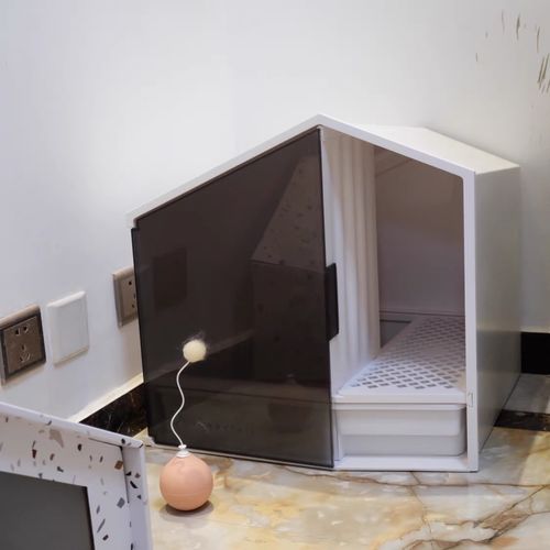 Customer photo review of Furrytail XL Semi-Closed Glow House Cat Litter Box with Scoop