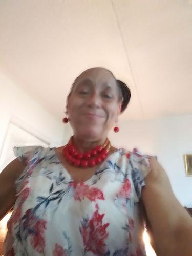 Customer photo review of D&G Light Blue Type Body Oil - Womens