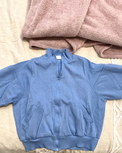 Customer photo review of Vintage Nike Silver Tag Full Zip Sweatshirt Jacket - Women's Medium