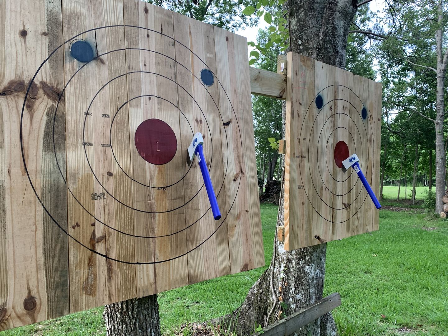 Customer photo review of WATL Kill Shot™ Throwing Axe