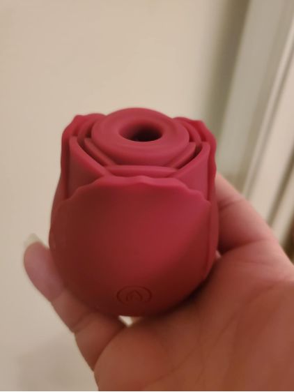 Customer photo review of Rose Suctional Vibrator