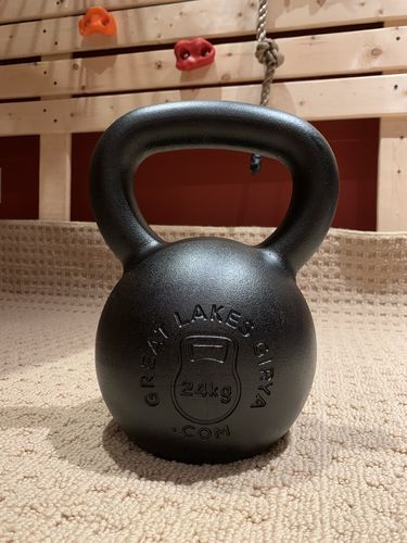 Customer photo review of 24kg / 53lbs E-coated Cast Iron Kettlebell