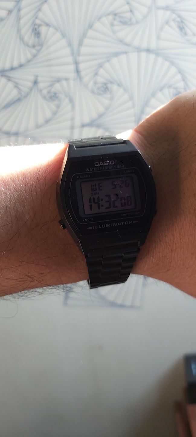 Customer photo review of Reloj Casio Vintage B640WB-1ADF Digital Metálico Negro