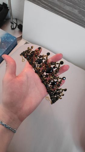 Customer photo review of Onyx Mystery Tiara