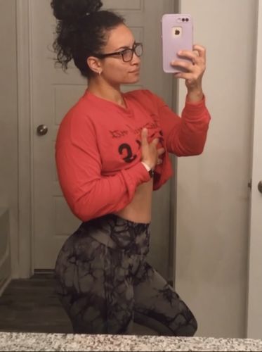 Customer photo review of Black and Grey Marble Scrunch Butt Leggings