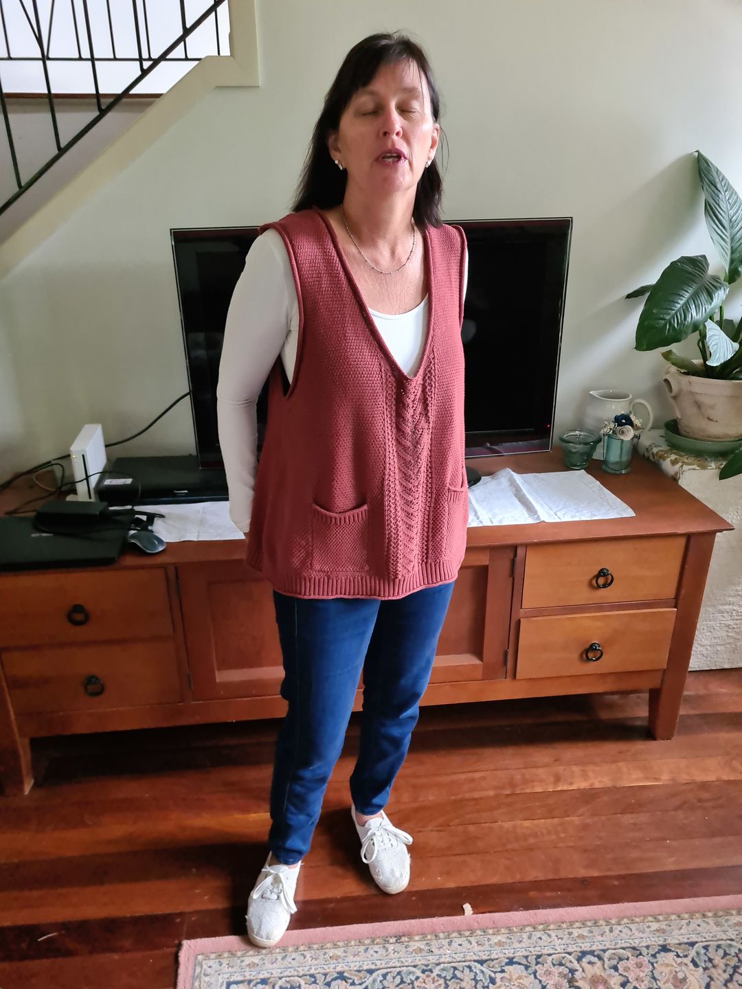 Customer photo review of Plus Size Women Pocket Knitted Hollow Sweater Vest