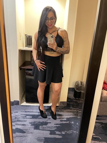 Customer photo review of Full Shine Tape in Hair Extensions Remy Human Hair Off Black (#1B)
