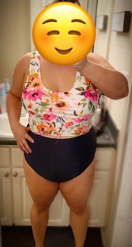 Customer photo review of Traveler Top | Pink Floral