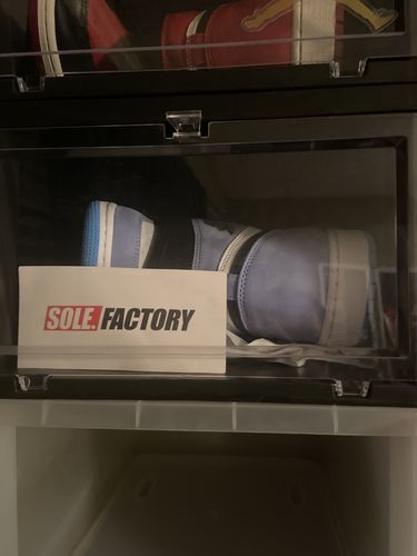 Customer photo review of Air Jordan 1 Retro High White University Blue Black