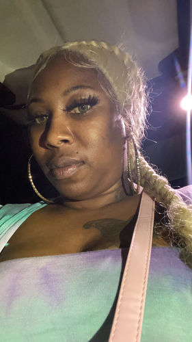 Customer photo review of 3-Tone Green Contact Lenses