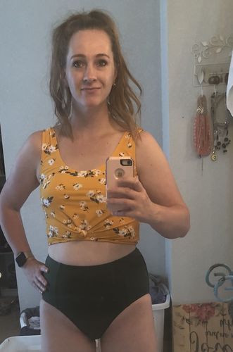 Customer photo review of Traveler Top | Mango Floral