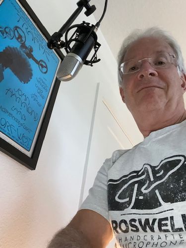 Customer photo review of Vintage Logo T-shirt, Short Sleeve