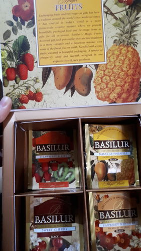 Customer photo review of Té negro Basilur collection assorted magic fruit 40 Bolsas