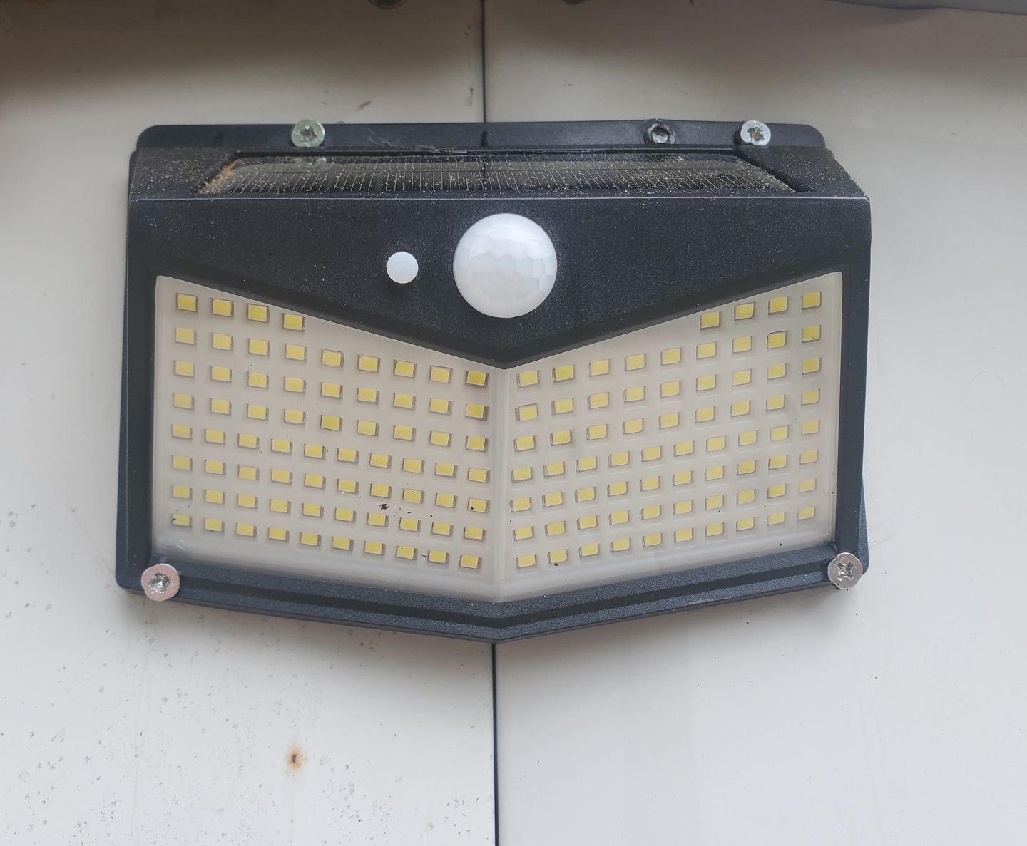 Customer photo review of BigM Heavy Duty LED 212 Waterproof Solar Security Light With Motion Sensor