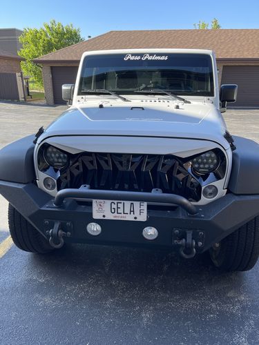 Customer photo review of Shark Grille - Black & White for 07-18 Wrangler JK/ JKU